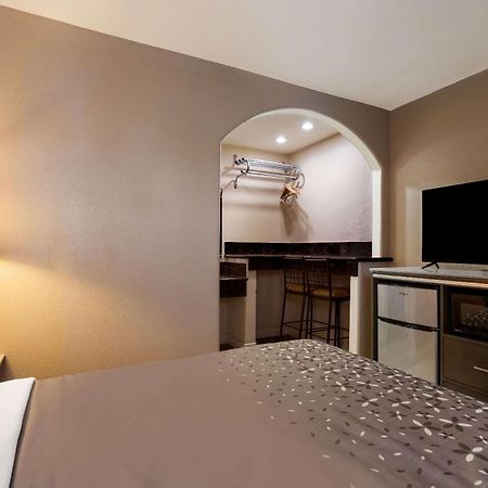 אינדיאו Rodeway Inn Near Coachella מראה חיצוני תמונה