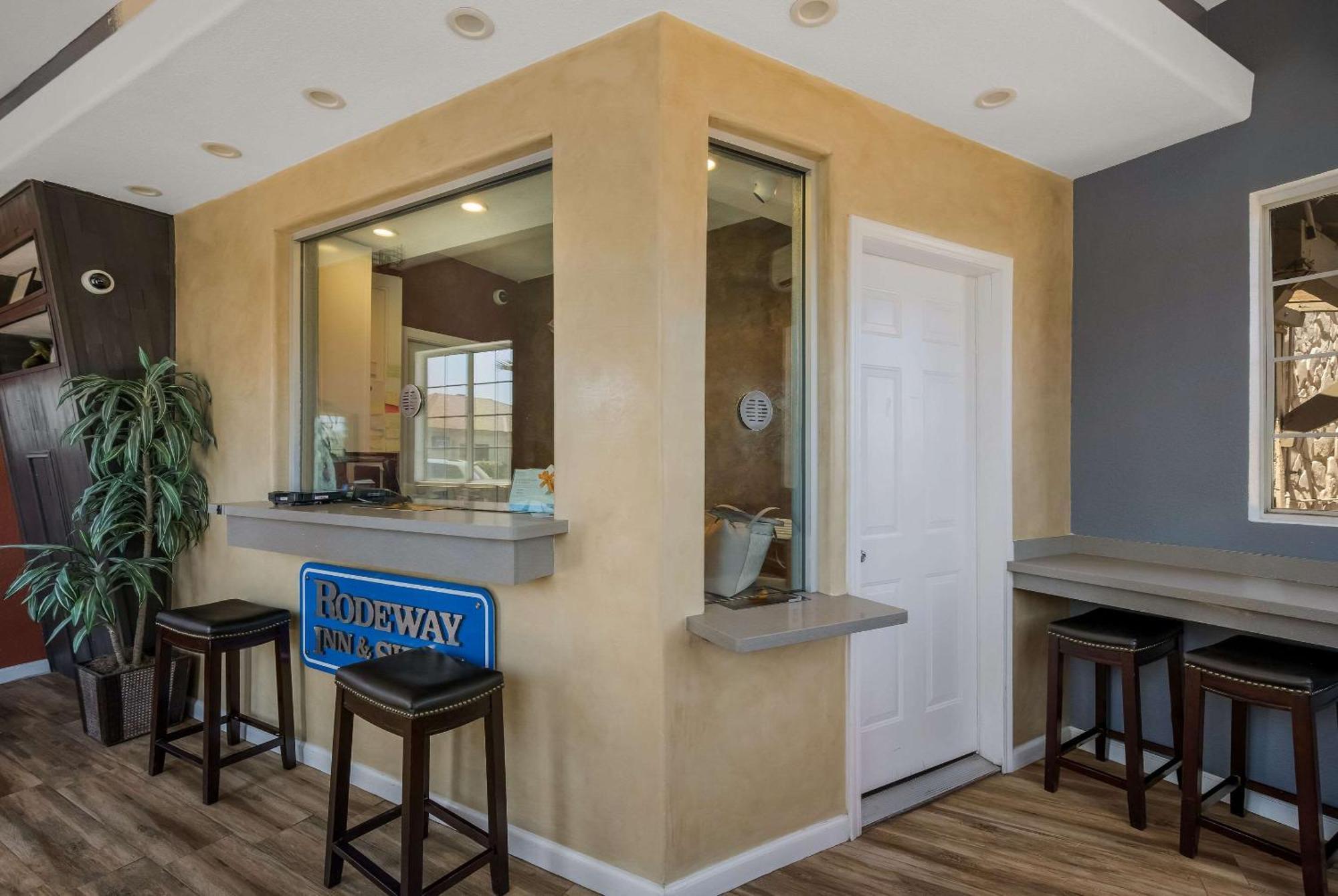 אינדיאו Rodeway Inn Near Coachella מראה חיצוני תמונה